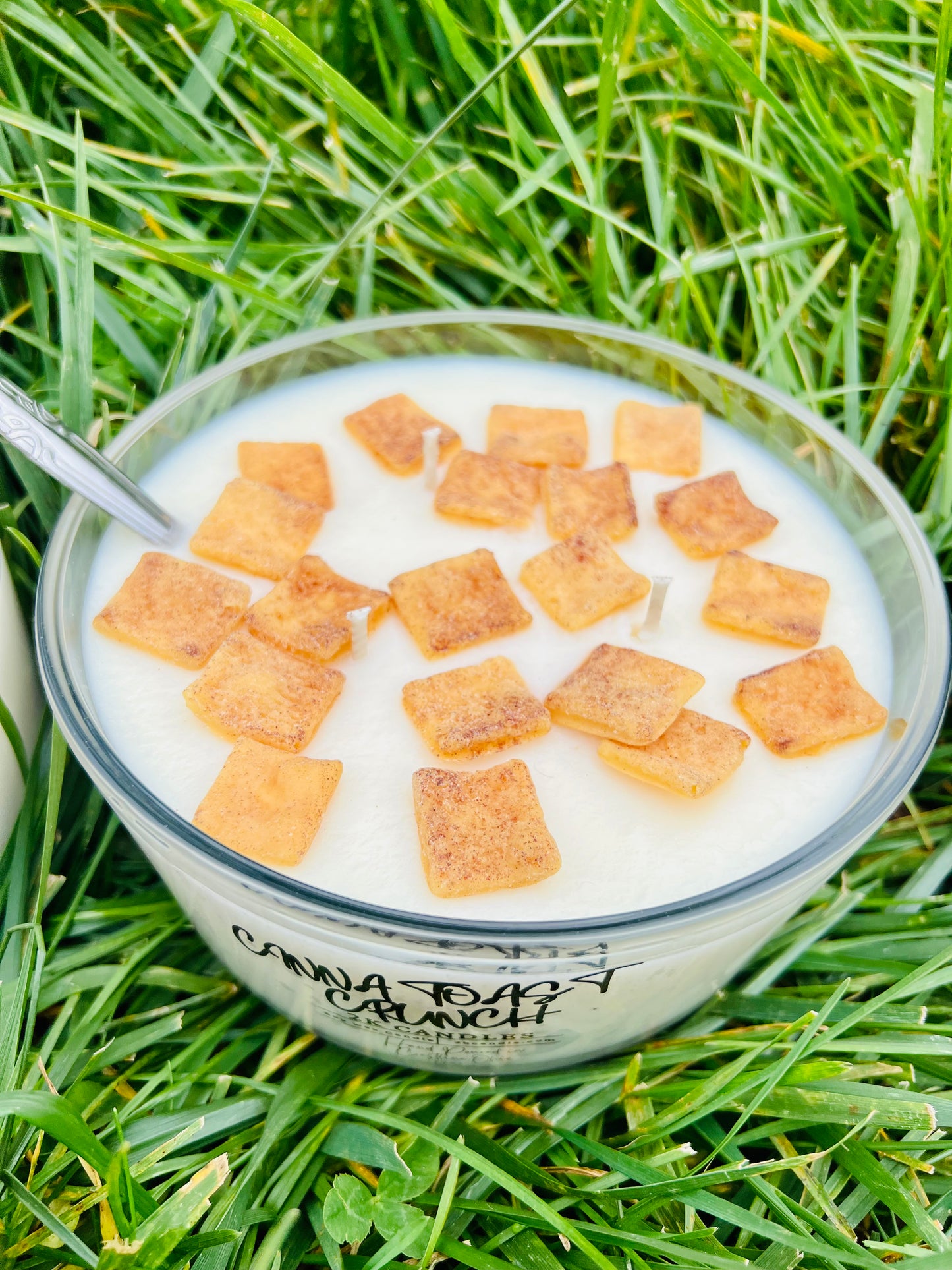 28oz Cinna toast crunch candle bowl
