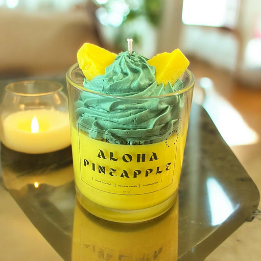 Aloha pineapple candle